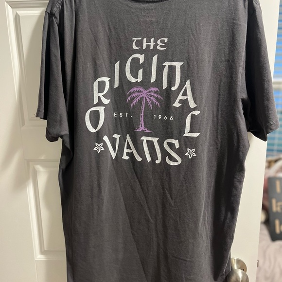 Gray Tee Shirt - Picture 2 of 3